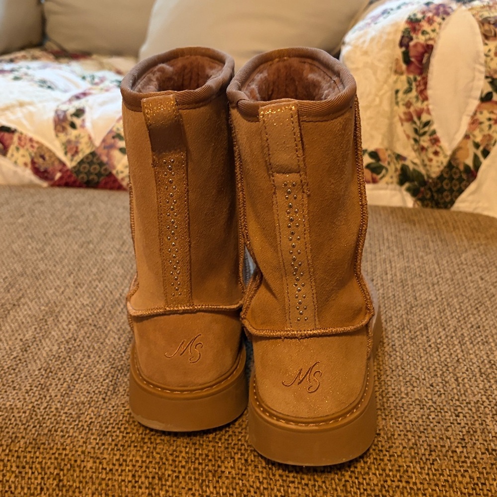 Skechers Chestnut Suede Mid-Calf Winter Boots - Picture 3 of 7